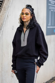 Kehlani, sunglasses, pants, clutch, earrings, fashion week, frenchystyle, FW, jonathan paciullo, street style, SPRING SUMMER 2022, SS 22, LFW, LONDON, vertical, atmosphere details, detail