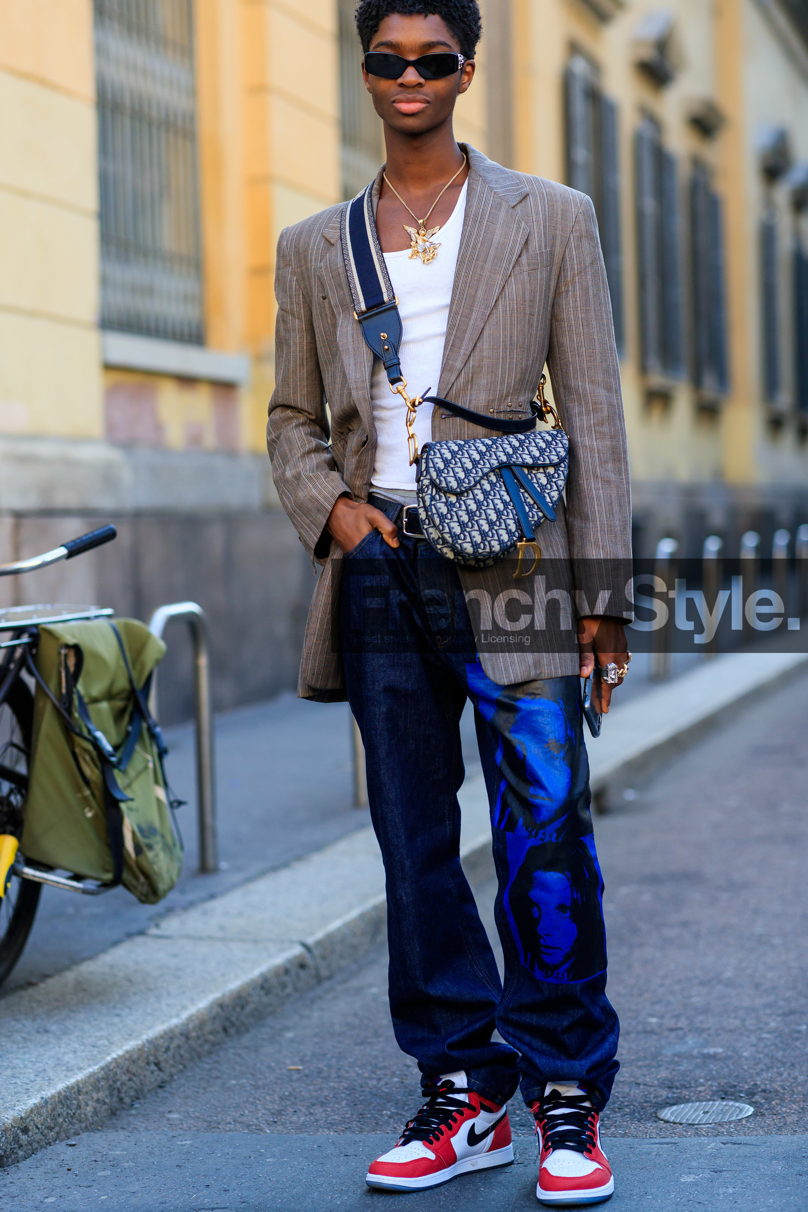 alton mason, blazer, blue bag, blue denim, brown jacket, christian dior, denim pants, graphic bag, graphic pants, jeans, leather bag, leather shoes, model, monogram, necklace, nike, printed bag, printed pants, red sneakers, saddle bag, sunglasses, trousers, white tank top, MILAN, MFW, fashion week, frenchystyle, FW, jonathan paciullo, street style, AUTUMN WINTER 2019-2020, AW 19-20, FALL WINTER 2019-2020, FW 19-20, vertical, atmosphere details, detail