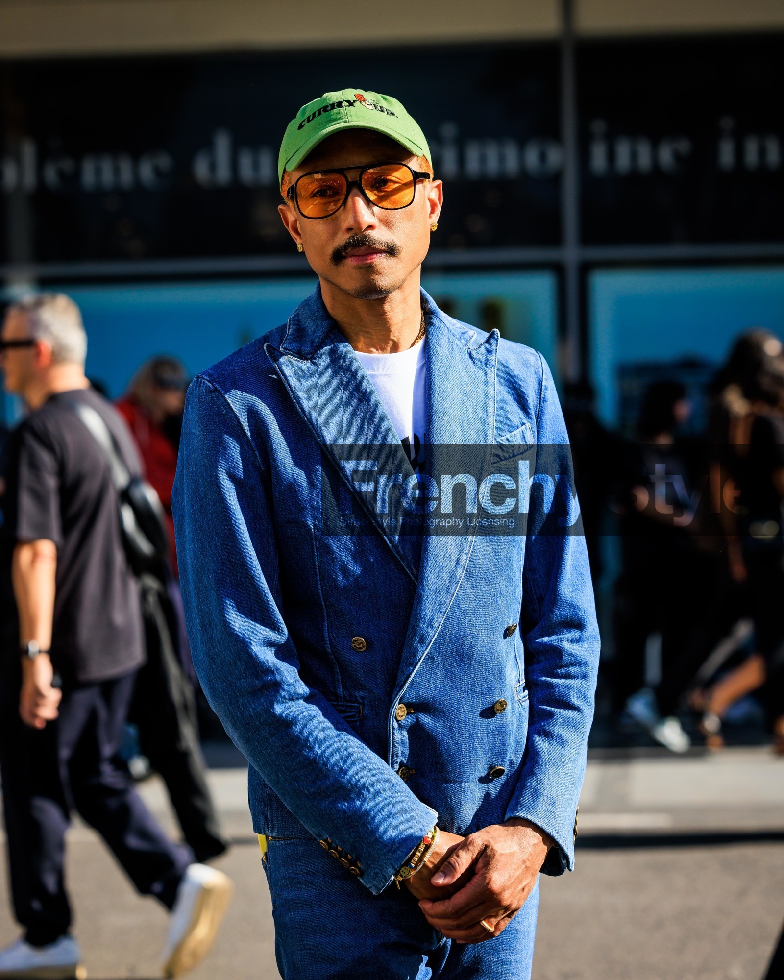 PARIS, PFW, fashion week, frenchystyle, FW, jonathan paciullo, street style, SPRING SUMMER 2024, SS 24, vertical, atmosphere details, detail