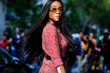street style, jonathan paciullo, FW, frenchystyle, fashion week, PFW, PARIS, SPRING SUMMER 2019, SS 19, winnie harlow, horizontal, atmosphere details, detail