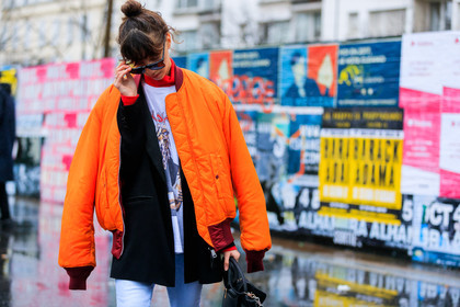 atmosphere details, AUTUMN WINTER 2017-2018, AW 17-18, black bag, black jacket, black shoes, blazer, blue denim, bomber jacket, bun, denim pants, detail, FALL WINTER 2017-2018, fashion week, frenchystyle, FW, FW 17-18, horizontal, jeans, jonathan paciullo, leather bag, leather shoes, orange jacket, over the shoulder, PARIS, PFW, printed t shirt, street style, trousers, white t shirt