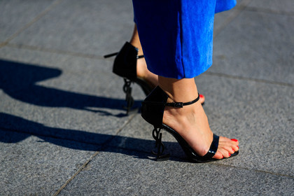 black shoes, blue pants, corduroy, high heels, leather shoes, saint laurent paris, trousers, PARIS, PFW, street style, jonathan paciullo, FW, frenchystyle, fashion week, AUTUMN WINTER 2019-2020, AW 19-20, FALL WINTER 2019-2020, FW 19-20, horizontal, atmosphere details, detail
