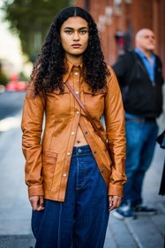 blue denim, blue jean, camel shirt, curly hair, denim, hairstyle, jean, leather shirt, shirt, street style, jonathan paciullo, FW, frenchystyle, fashion week, PFW, PARIS, SPRING SUMMER 2022, SS 22, vertical, atmosphere details