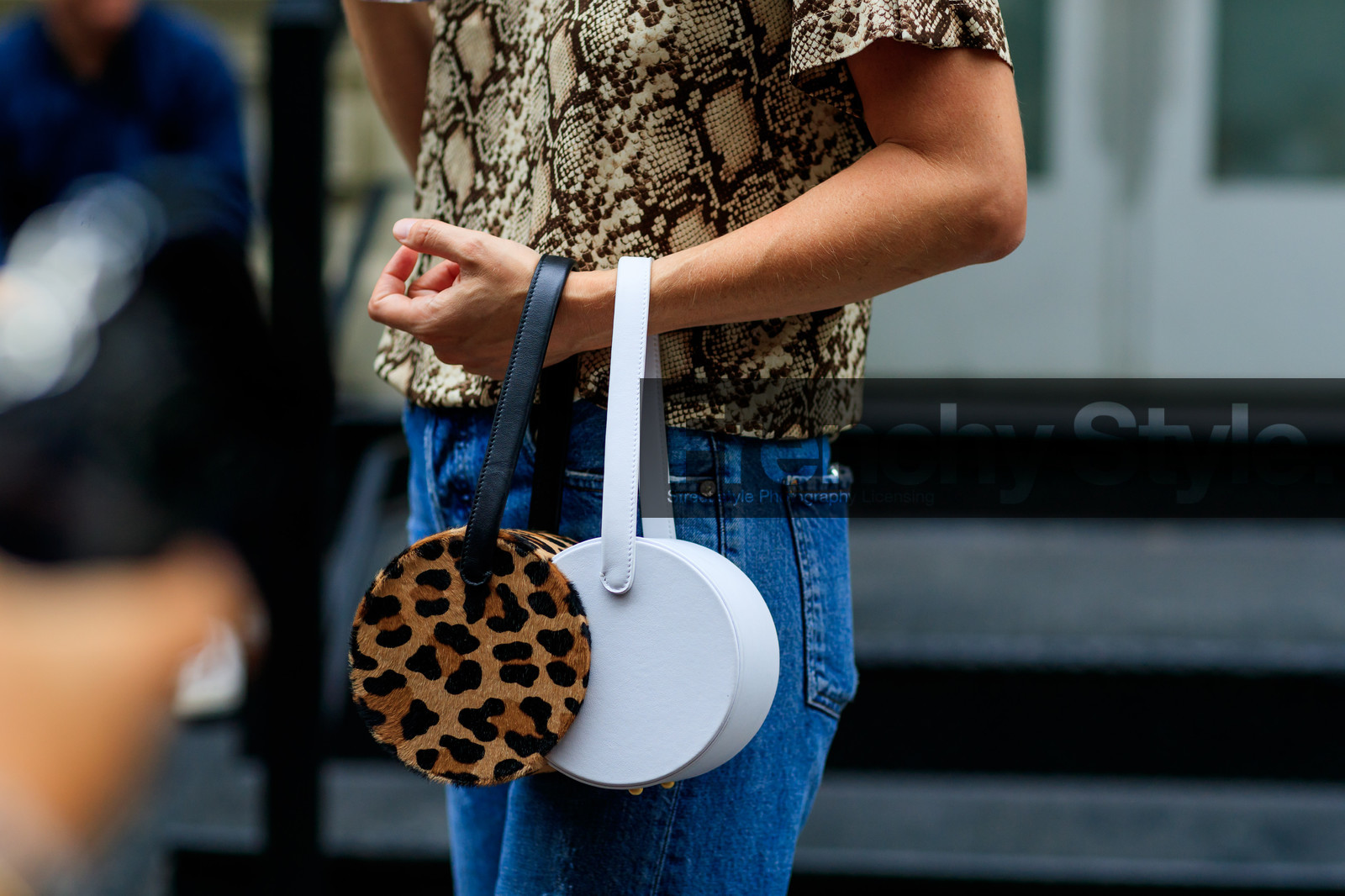 animal print, blue denim, brown bag, brown shirt, denim pants, graphic bag, graphic shirt, jeans, leather bag, leopard, printed bag, printed shirt, snake print, trousers, white bag, fashion week, frenchystyle, FW, jonathan paciullo, street style, NYFW, NEW YORK, SPRING SUMMER 2019, SS 19, atmosphere details, horizontal, detail