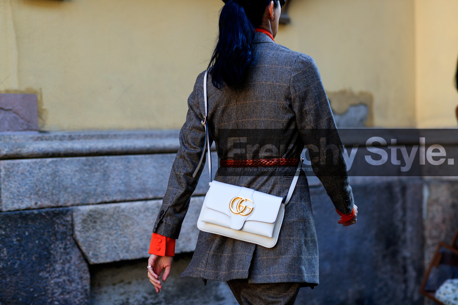 blazer, brown belt, caroline issa, checked, graphic jacket, graphic pants, grey jacket, gucci, leather bag, leather belt, plaid, printed jacket, printed pants, trousers, white bag, MILAN, MFW, fashion week, frenchystyle, FW, jonathan paciullo, street style, AUTUMN WINTER 2019-2020, AW 19-20, FALL WINTER 2019-2020, FW 19-20, atmosphere details, detail, horizontal