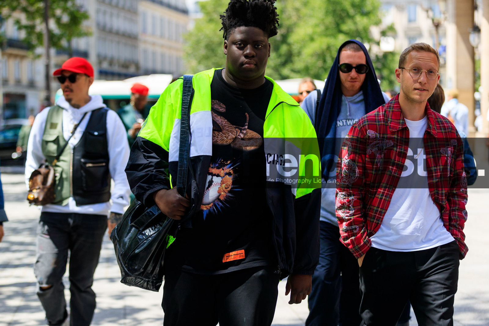 street style, jonathan paciullo, FW, frenchystyle, fashion week, PFW, PARIS, SPRING SUMMER 2019, SS 19, horizontal, atmosphere details, detail