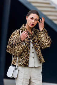 animal print, bag, beige jacket, beige pants, brown jacket, jacket, leather bag, leopard jacket, leopard print, pants, printed jacket, Sophia Roe, white bag, PARIS, PFW, fashion week, frenchystyle, FW, jonathan paciullo, street style, SPRING SUMMER 2022, SS 22, vertical, atmosphere details