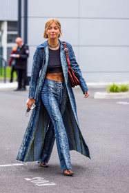 animal print, bag, black crop top, blue coat, blue pants, brown boots, burgundy bag, coat, crop top, Ella Karberg, lace up pants, long coat, pants, printed coat, printed pants, python coat, python pants, PARIS, PFW, fashion week, frenchystyle, FW, jonathan paciullo, street style, SPRING SUMMER 2022, SS 22, vertical, full length