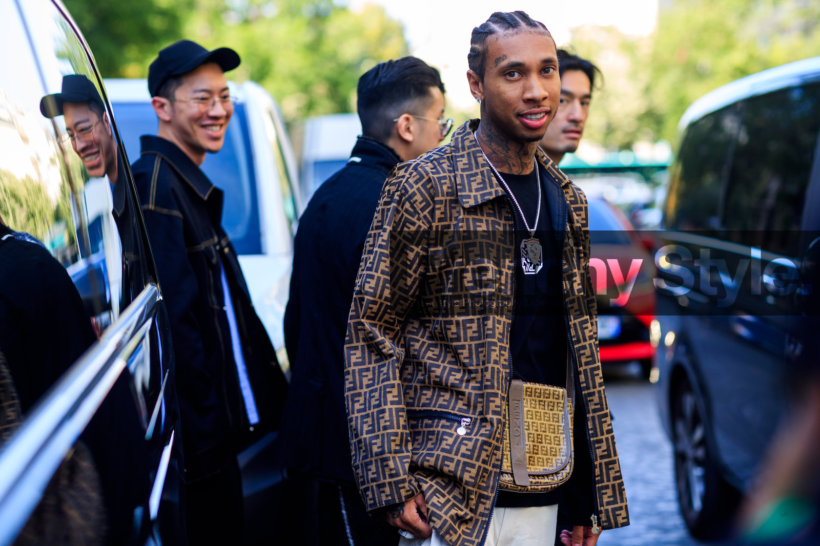 atmosphere details, black t shirt, brown bag, brown jacket, detail, fashion week, fendi, frenchystyle, FW, graphic bag, graphic jacket, horizontal, jonathan paciullo, leather bag, MENSWEAR, monogram, necklace, PARIS, PFW, printed bag, printed jacket, SPRING SUMMER 2018, SS 18, street style, tattoos