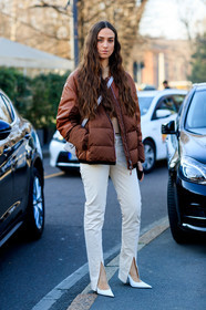 brown jacket, down jacket, erika boldrin, high heels, leather shoes, trousers, white pants, white shoes, MILAN, MFW, fashion week, frenchystyle, FW, jonathan paciullo, street style, AUTUMN WINTER 2019-2020, AW 19-20, FALL WINTER 2019-2020, FW 19-20, vertical, full length