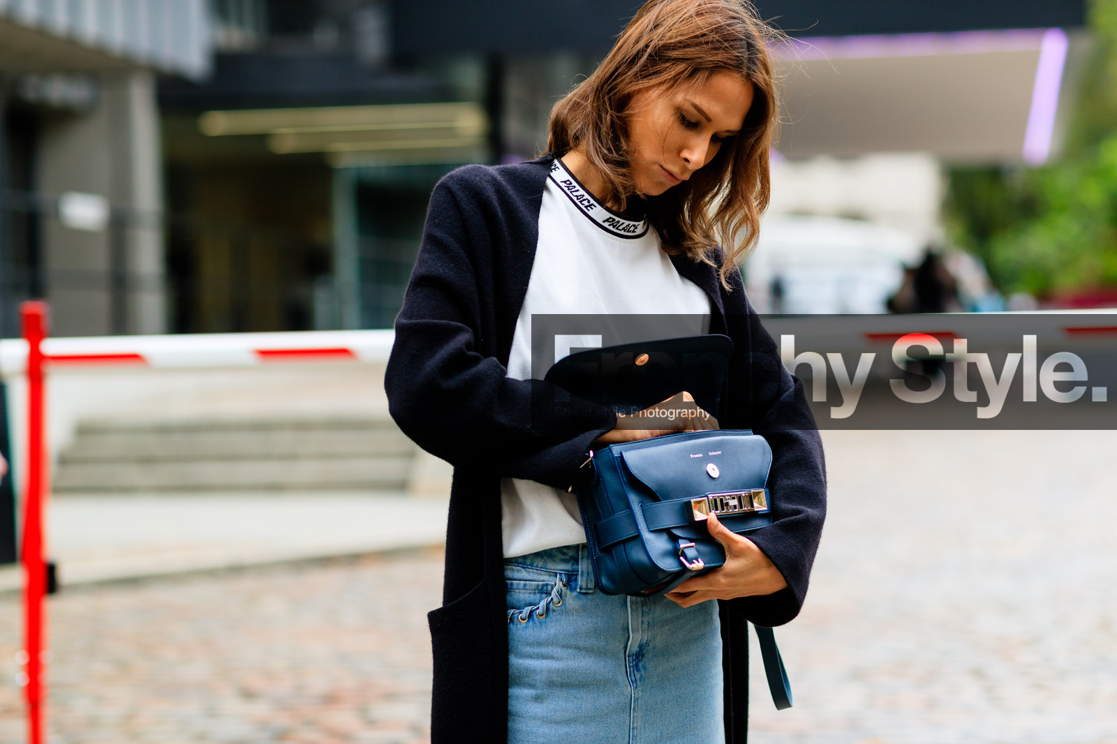 atmosphere details, black bag, black cardigan, blue denim, denim skirt, detail, fashion week, frenchystyle, FW, horizontal, jonathan paciullo, leather bag, LFW, LONDON, palace, proenza schouler, SPRING SUMMER 2017, SS 17, street style, white top, woman