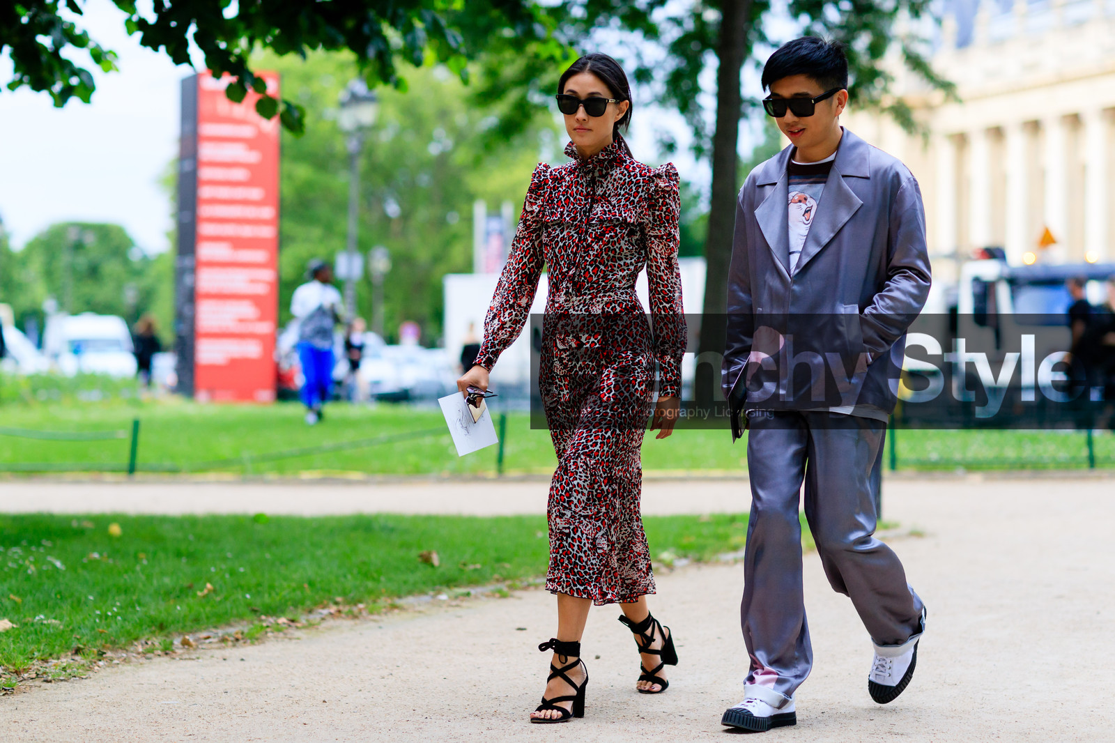 atmosphere details, AUTUMN WINTER 2016-2017, AW 16-17, black and white shoes, black sandals, declan chan, FALL WINTER 2016-2017, fashion week, frenchystyle, full length, FW, FW 16-17, grey pants, grey shirt, grey suit, HAUTE COUTURE, horizontal, jonathan paciullo, justine lee, lace up shoes, leather sneakers, MENSWEAR, pajamas, PARIS, PFW, printed dress, printed t shirt, red dress, silk pants, silk shirt, street style, suede shoes, sunglasses, trousers