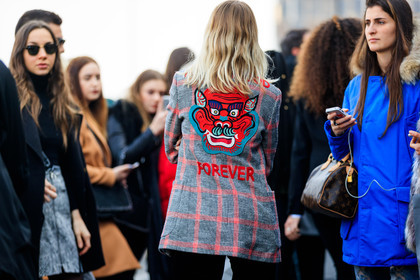animal print, atmosphere details, AUTUMN WINTER 2017-2018, AW 17-18, back detail, blazer, cartoon, checked jacket, detail, FALL WINTER 2017-2018, fashion week, frenchystyle, FW, FW 17-18, graphic jacket, grey jacket, holli rogers, horizontal, jonathan paciullo, leather bag, message, MFW, MILAN, plaid, printed jacket, street style, trousers