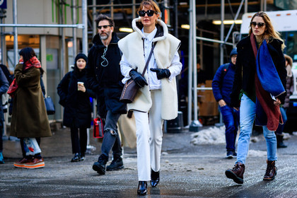 atmosphere details, AUTUMN WINTER 2017-2018, AW 17-18, black bag, black boots, black gloves, denim jacket, denim pants, ece sukan, FALL WINTER 2017-2018, fashion week, frenchystyle, full length, FW, FW 17-18, horizontal, jeans, jonathan paciullo, leather bag, leather boots, leather jacket, NEW YORK, NYFW, shearling, street style, studs, sunglasses, trousers, white denim, white fur, white jacket