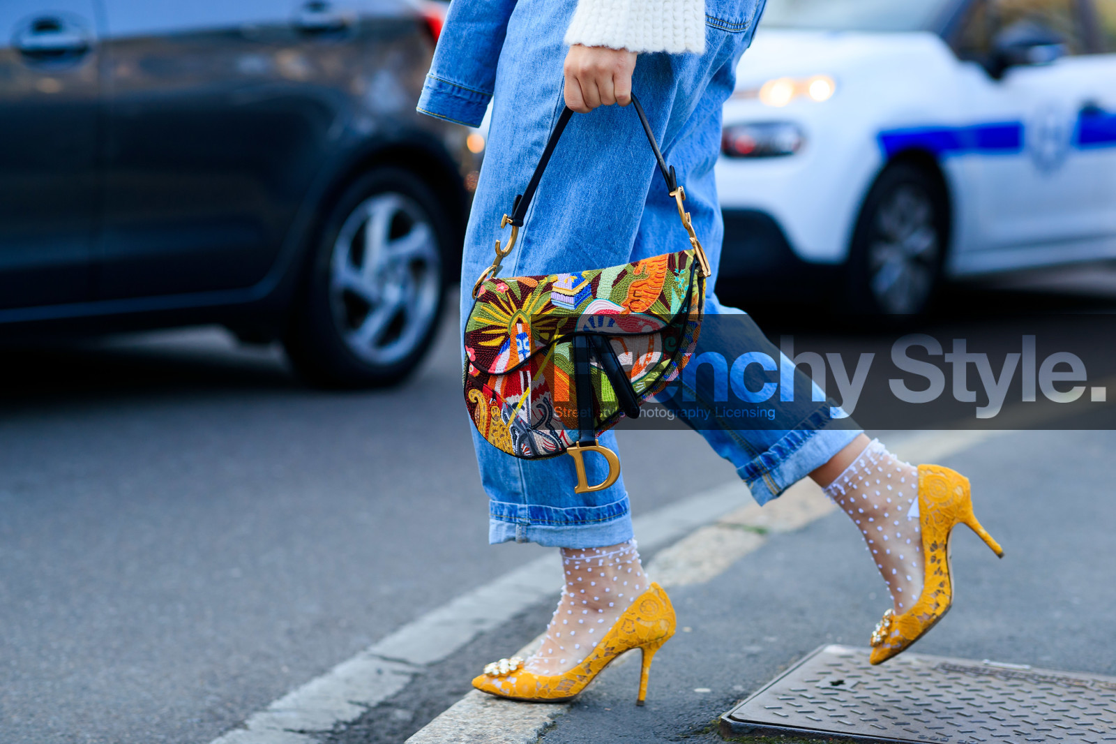 blue denim, christian dior, denim pants, graphic bag, high heels, jeans, leather bag, leather shoes, multicolor bag, printed bag, saddle bag, satin stitch, trousers, white socks, yellow shoes, MILAN, MFW, fashion week, frenchystyle, FW, jonathan paciullo, street style, AUTUMN WINTER 2019-2020, AW 19-20, FALL WINTER 2019-2020, FW 19-20, atmosphere details, detail, horizontal