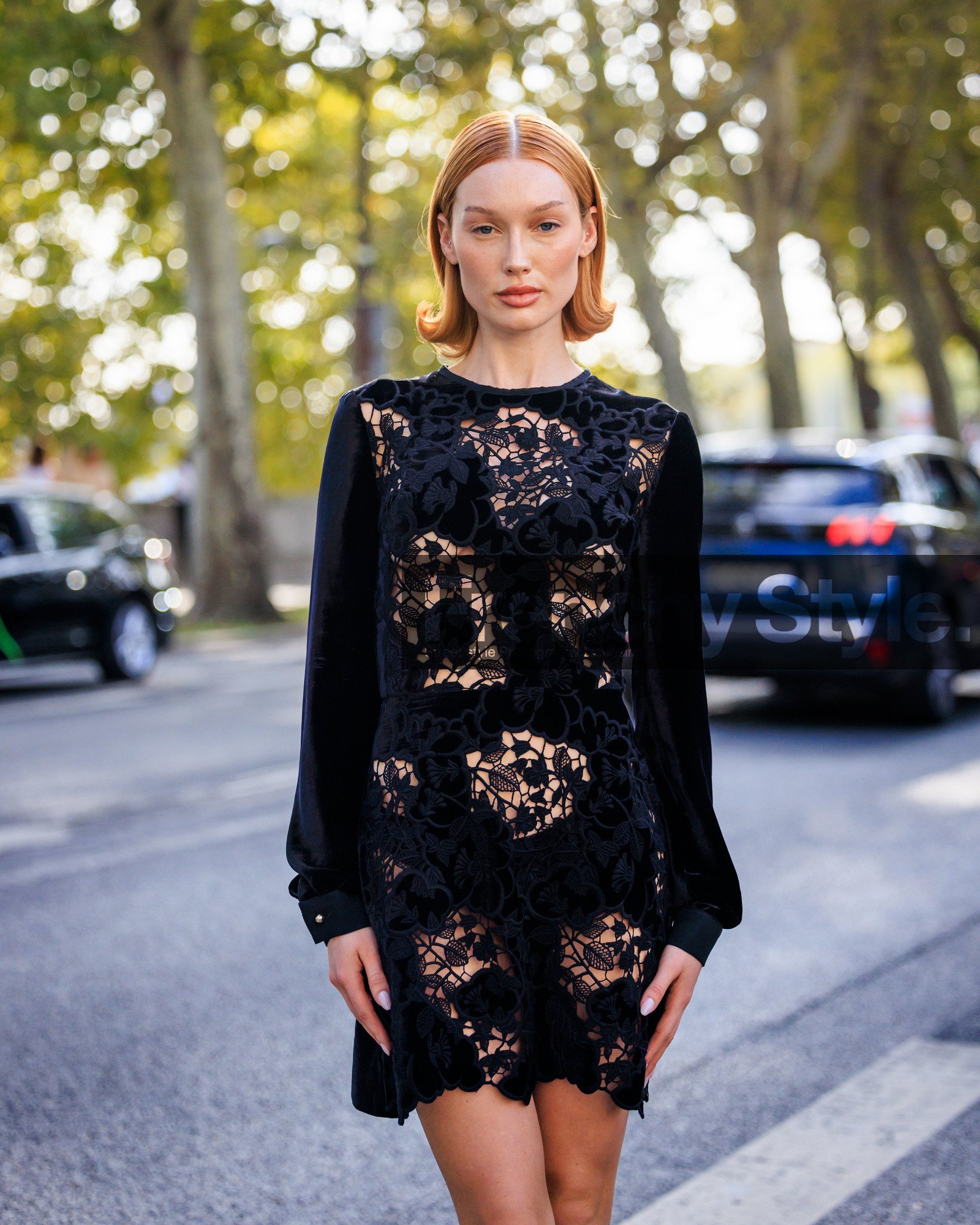 PARIS, PFW, fashion week, frenchystyle, FW, jonathan paciullo, street style, SPRING SUMMER 2024, SS 24, vertical, atmosphere details, detail