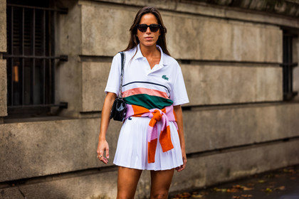 bag, black bag, black sunglasses, color, jumper, lacoste look, Nina Urgell Cloquell, orange jumper, pink jumper, pleated skirt, polo, skirt, stripes, sunglasses, tennis look, white polo, white skirt, lacoste, fashion week, frenchystyle, FW, jonathan paciullo, street style, PFW, PARIS, SPRING SUMMER 2022, SS 22, horizontal, atmosphere details