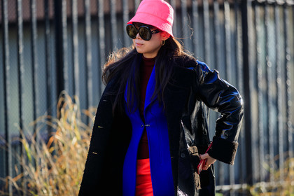 black coat, blue jacket, bucket hat, leather coat, pink hat, prada, sunglasses, PARIS, PFW, street style, jonathan paciullo, FW, frenchystyle, fashion week, AUTUMN WINTER 2019-2020, AW 19-20, FALL WINTER 2019-2020, FW 19-20, horizontal, atmosphere details, detail