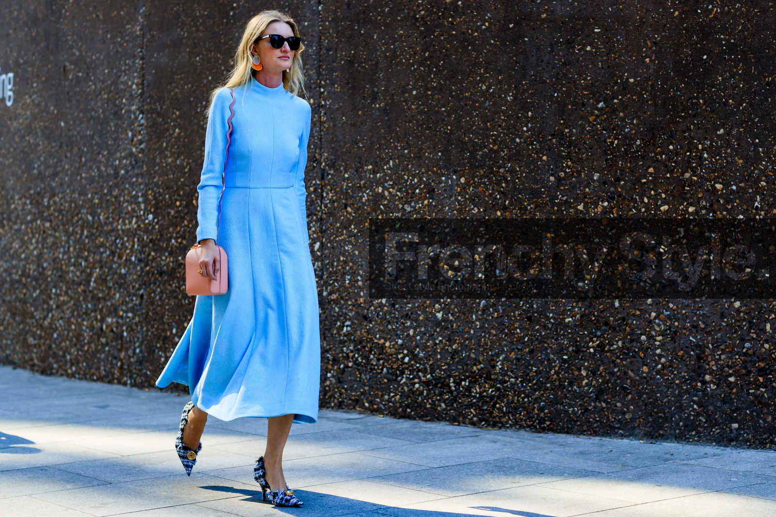 candice lake, high heels, leather bag, leather shoes, sunglasses, fashion week, frenchystyle, FW, jonathan paciullo, street style, LFW, LONDON, SPRING SUMMER 2019, SS 19, atmosphere details, horizontal, full length