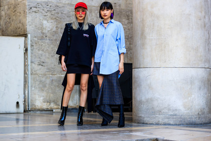 atmosphere details, backpack, balenciaga, black bag, black boots, black skirt, black sweater, blue shirt, choker, earrings, fashion week, frenchystyle, full length, FW, high heels, horizontal, jonathan paciullo, leather bag, leather shoes, MENSWEAR, necklace, PARIS, PFW, plaid, printed skirt, red cap, SPRING SUMMER 2018, SS 18, street style, sunglasses, tartan