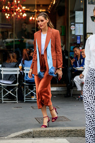 olivia palermo, suits, orange jacket, orange skirt, silk skirt, silk jacket, white t-shirt, light blue scarf, silk scarf, fringe scarf, mid long skirt, hair clip, hair details, velvet sandals, open toe shoes, burgundy sandals, knot details shoes, fashion week, frenchystyle, FW, jonathan paciullo, street style, MFW, MILAN, SPRING SUMMER 2020, SS 20