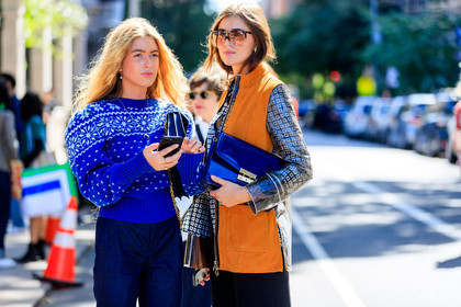 atmosphere details, black bag, black pants, black shirt, blue bag, blue knit, blue pants, blue sweater, detail, emili sindlev, fashion week, frenchystyle, FW, graphic shirt, horizontal, jonathan paciullo, leather bag, NEW YORK, NYFW, orange jacket, printed shirt, sleeveless, SPRING SUMMER 2018, SS 18, street style, sunglasses, trousers