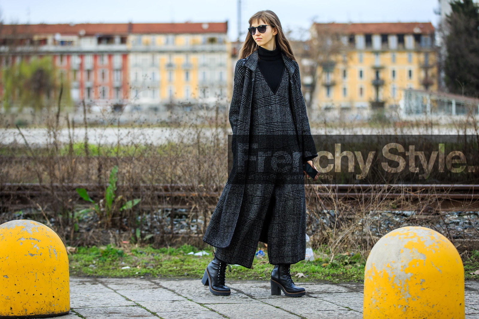 atmosphere details, AUTUMN WINTER 2016-2017, AW 16-17, black boots, black sweater, black turtleneck, check jumpsuit, checked coat, FALL WINTER 2016-2017, fashion week, frenchystyle, full length, FW, FW 16-17, graphic coat, graphic jumpsuit, grey coat, grey jumpsuit, horizontal, jonathan paciullo, lace up shoes, leather boots, LFW, LONDON, long coat, MENSWEAR, model, plaid jumpsuit, printed coat, printed jumpsuit, street style, striped coat, striped jumpsuit, stripes, sunglasses, tone on tone, total look grey