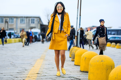 atmosphere details, AUTUMN WINTER 2016-2017, AW 16-17, black scarf, FALL WINTER 2016-2017, fashion week, frenchystyle, full length, FW, FW 16-17, gold slippers, graphic bag, graphic clutch, horizontal, jonathan paciullo, leather bag, leather clutch, leather jacket, leather perfecto, leather shoes, leather skirt, leather slippers, LFW, loafers, LONDON, MENSWEAR, shiny slippers, street style, sunglasses, tucked in, white shirt, yellow jacket, yellow skirt, yuwei zhangzou