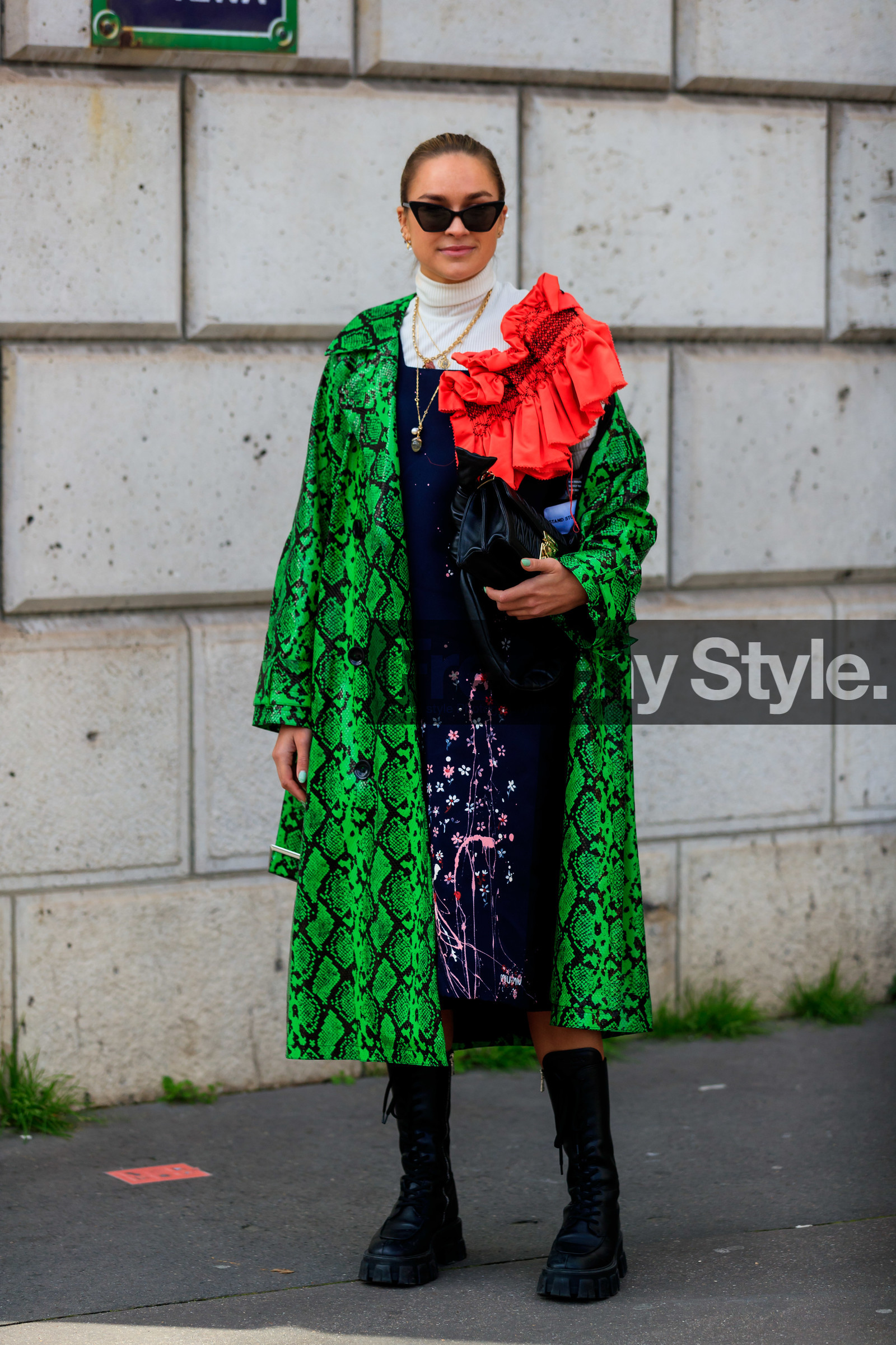 anna karenina, nina suess, green leather coat, green leather jacket, animal skin coat, animal skin jacket, navy blue dress, red dress, ruffle dress, white pullover, turtleneck pullover, mid long dress, floral printed dress, pink dress, prada boots, high boots, flat boots, laced boots, big sole boots, black sunglasses, butterfly sunglasses, black leather bag, black leather boots, pleated bag, miu miu bag, miu miu coat, miu miu dress, golden necklace, long necklace, charms necklace, fashion week, frenchystyle, FW, jonathan paciullo, street style, PFW, PARIS, vertical, full length