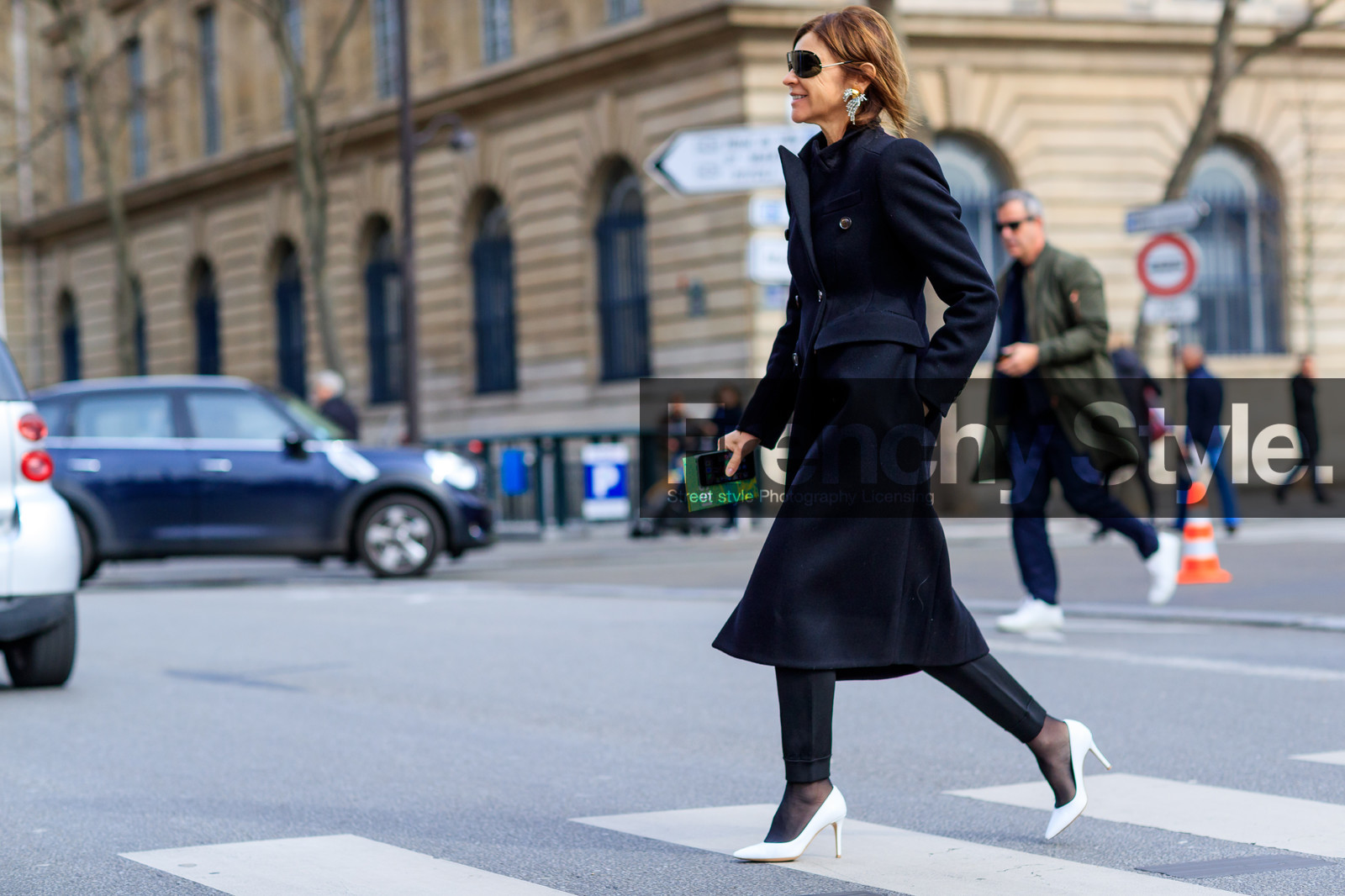 atmosphere details, AUTUMN WINTER 2017-2018, AW 17-18, black coat, black jacket, black pants, carine roitfeld, earrings, FALL WINTER 2017-2018, fashion week, frenchystyle, full length, FW, FW 17-18, high heels, horizontal, jonathan paciullo, leather shoes, PARIS, PFW, street style, sunglasses, white shoes
