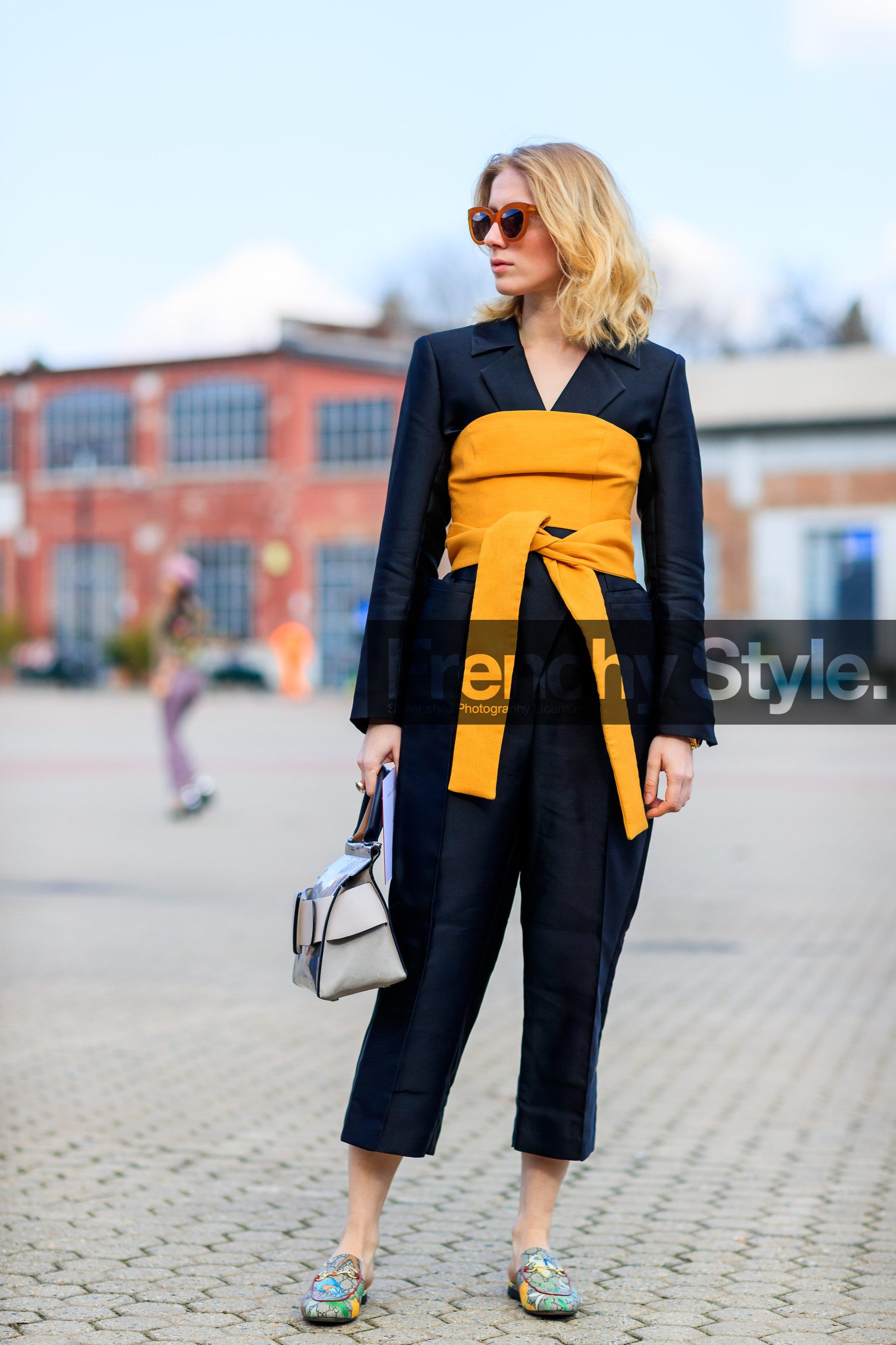 AUTUMN WINTER 2017-2018, AW 17-18, black jacket, black pants, black suit, blazer, bustier top, FALL WINTER 2017-2018, fashion week, frenchystyle, full length, FW, FW 17-18, gucci, jonathan paciullo, leather bag, leather shoes, MFW, MILAN, monogram, printed shoes, shiny bag, silver bag, street style, sunglasses, trousers, vertical, yellow belt