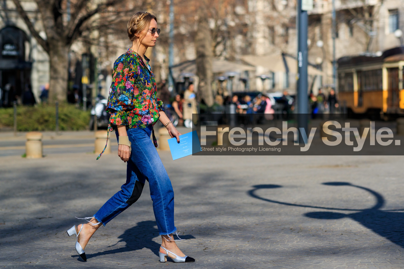 blue denim, chanel, denim pants, floral, flowers, jeans, leather shoes, multicolor shirt, printed shirt, shiny shoes, silver shoes, sunglasses, trousers, MILAN, MFW, fashion week, frenchystyle, FW, jonathan paciullo, street style, AUTUMN WINTER 2019-2020, AW 19-20, FALL WINTER 2019-2020, FW 19-20, atmosphere details, full length, horizontal