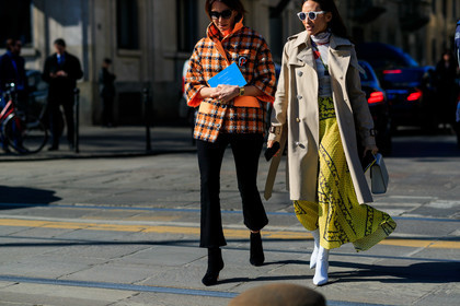 beige coat, black pants, black shoes, checked, elizabeth von der goltz, graphic jacket, graphic skirt, leather bag, leather shoes, orange jacket, plaid, prada, printed jacket, printed skirt, sunglasses, trench coat, trousers, white bag, white shoes, yellow skirt, MILAN, MFW, fashion week, frenchystyle, FW, jonathan paciullo, street style, AUTUMN WINTER 2019-2020, AW 19-20, FALL WINTER 2019-2020, FW 19-20, atmosphere details, detail, horizontal