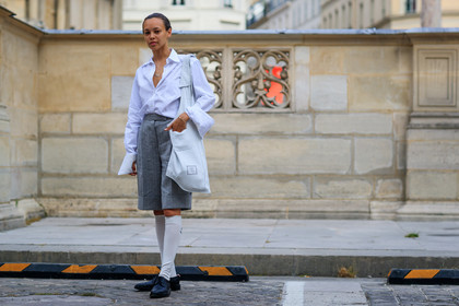 atmosphere details, black loafers, fashion week, frenchystyle, full length, FW, grey shorts, high socks, horizontal, jonathan paciullo, leather bag, leather shoes, MENSWEAR, PARIS, PFW, SPRING SUMMER 2018, SS 18, street style, thom browne, white bag, white shirt, white socks