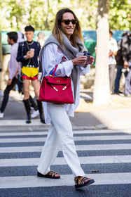 bag, beige knitwear, hermes bag, leather bag, pants, print, printed shirt, red bag, sandals, shirt, white pants, white shirt, street style, jonathan paciullo, FW, frenchystyle, fashion week, PFW, PARIS, SPRING SUMMER 2022, SS 22, vertical, full length