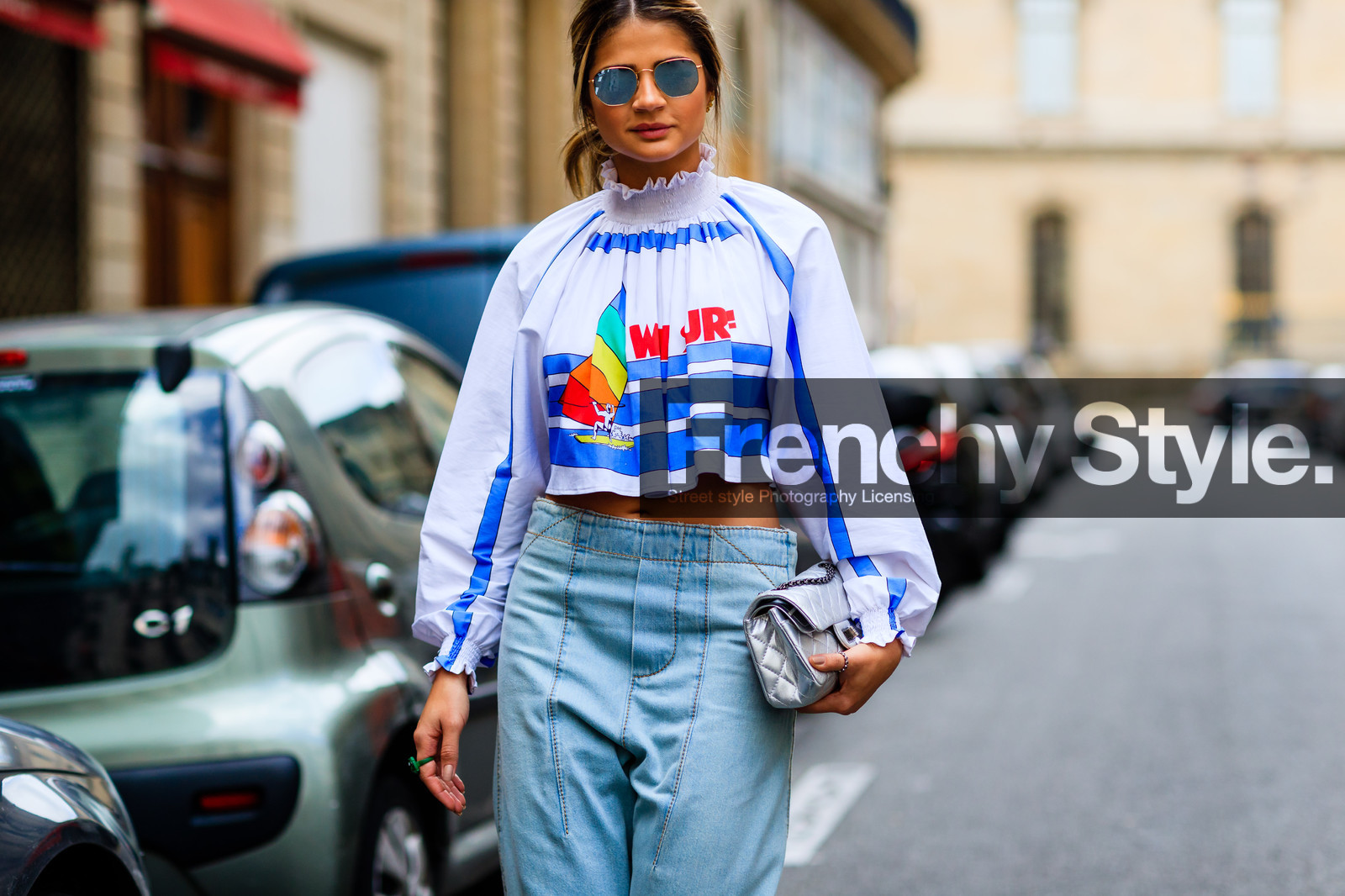 atmosphere details, AUTUMN WINTER 2016-2017, aviator sunglasses, AW 16-17, blue denim, chanel, denim pants, detail, FALL WINTER 2016-2017, fashion week, frenchystyle, FW, FW 16-17, gucci, HAUTE COUTURE, horizontal, jeans, jonathan paciullo, leather bag, MENSWEAR, oversize, PARIS, PFW, pleats, printed top, silver bag, street style, sunglasses, thassia naves, trousers, white top, wide pants