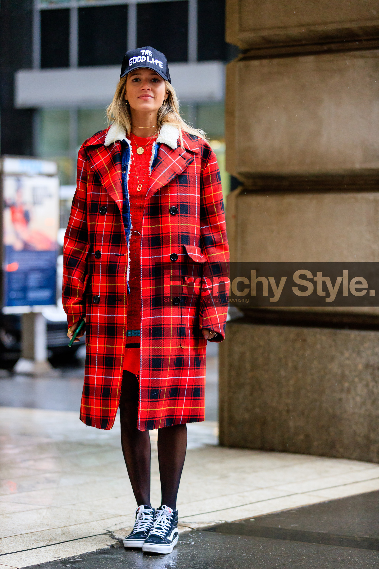 AUTUMN WINTER 2017-2018, AW 17-18, black cap, black sneakers, checked coat, FALL WINTER 2017-2018, fashion week, frenchystyle, full length, FW, FW 17-18, graphic coat, helena bordon, jonathan paciullo, NEW YORK, NYFW, plaid, printed coat, red coat, street style, tartan, vans, vertical