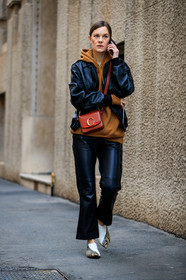 animal print, black jacket, black pants, brown sweater, hoodie, jo ellison, leather bag, leather jacket, leather pants, leather shoes, red bag, snake print, trousers, white shoes, MILAN, MFW, fashion week, frenchystyle, FW, jonathan paciullo, street style, AUTUMN WINTER 2019-2020, AW 19-20, FALL WINTER 2019-2020, FW 19-20, vertical, full length
