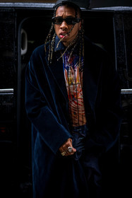 black sunglasses, coat, color, menswear, multicolor, navy coat, navy shirt, orange shirt, printed shirt, ring, shirt, sunglasses, Tyga, velvet coat, fashion week, frenchystyle, FW, jonathan paciullo, street style, PFW, PARIS, SPRING SUMMER 2022, SS 22, vertical, atmosphere details