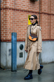 mary leest, coach bag, coach coat, beige parka, beige trench coat, crossbody bag, brown suede bag, orange bag, orange suede bag, brown leather bag, square shape glasses, black leather boots, flat boots, big sole boots, prada boots, fashion week, frenchystyle, FW, jonathan paciullo, street style, NYFW, NEW YORK, AUTUMN WINTER 2020-2021, FALL WINTER 2020-2021, FW 20-21, vertical, full length
