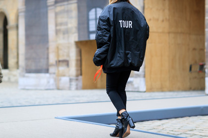 black boots, black denim, black jacket, black shoes, bomber jacket, denim pants, high heels, jeans, leather shoes, printed jacket, trousers, fashion week, frenchystyle, FW, jonathan paciullo, street style, PFW, PARIS, SPRING SUMMER 2017, SS 17, HAUTE COUTURE, atmosphere details, detail, horizontal, ekatrina mukina