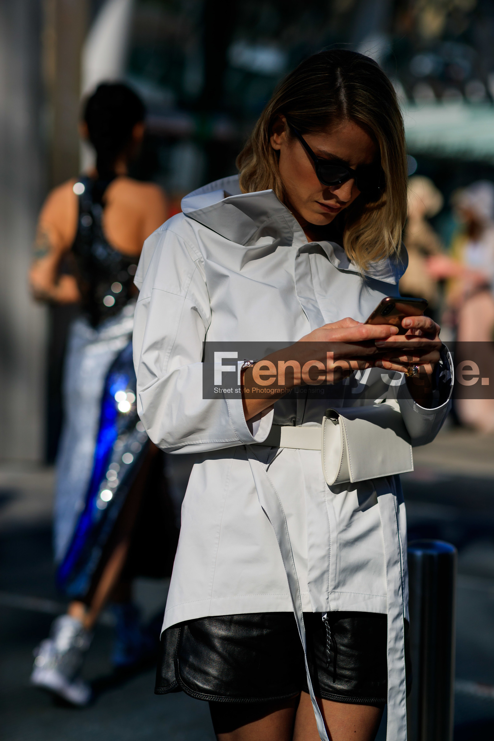 black shorts, fanny pack, leather shorts, sunglasses, white bag, white jacket, MILAN, MFW, fashion week, frenchystyle, FW, jonathan paciullo, street style, AUTUMN WINTER 2019-2020, AW 19-20, FALL WINTER 2019-2020, FW 19-20, vertical, atmosphere details, detail