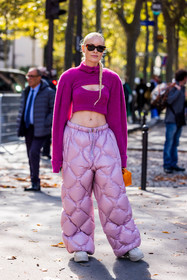 bag, boots, braid, cateye sunglasses, chunky boots, cropped knitwear, fuschia knitwear, knitwear, orange bag, oversize pants, pants, pink pants, quilted pants, sunglasses, Thora Valdimars, fashion week, frenchystyle, FW, jonathan paciullo, street style, PFW, PARIS, SPRING SUMMER 2022, SS 22, vertical, full length
