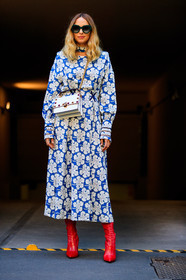 blue dress, candela novembre, fashion week, floral, flowers, frenchystyle, full length, FW, graphic bag, graphic dress, high boots, high heels, jonathan paciullo, leather bag, leather shoes, MFW, MILAN, printed bag, printed dress, red shoes, SPRING SUMMER 2018, SS 18, street style, sunglasses, vertical, white bag