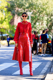 fashion week, frenchystyle, full length, FW, giovanna battaglia, high boots, high heels, jonathan paciullo, leather shoes, leather skirt, MFW, MILAN, red shirt, red shoes, red skirt, SPRING SUMMER 2018, SS 18, street style, sunglasses, tone on tone, total look red, vertical