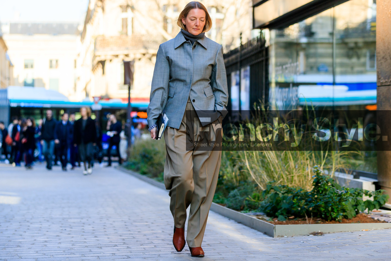 blazer, brown boots, brown pants, grey jacket, leather shoes, trousers, PARIS, PFW, street style, jonathan paciullo, FW, frenchystyle, fashion week, AUTUMN WINTER 2019-2020, AW 19-20, FALL WINTER 2019-2020, FW 19-20, horizontal, atmosphere details, full length