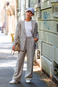 light grey jacket, light grey pants, light grey suits, light grey cap, white t-shirt, white leather sneakers, kaki leather bag, letters necklace, golden necklace, celine necklace, fashion week, frenchystyle, FW, jonathan paciullo, street style, MFW, MILAN, SPRING SUMMER 2021, SS 21, vertical, full length
