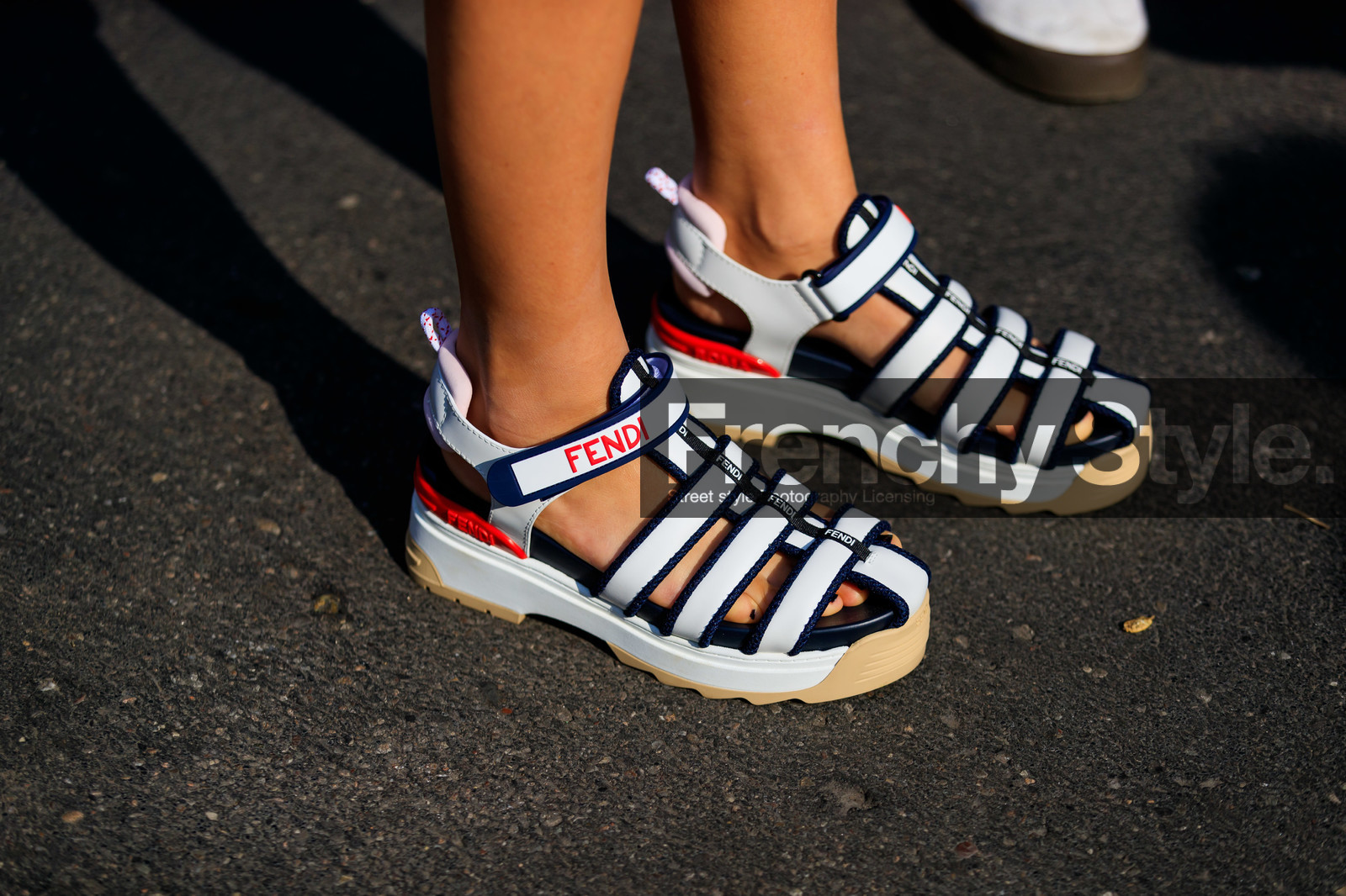 black and white shoes, fendi, leather shoes, white shoes, xenia adonts, MILAN, MFW, fashion week, frenchystyle, FW, jonathan paciullo, street style, AUTUMN WINTER 2019-2020, AW 19-20, FALL WINTER 2019-2020, FW 19-20, atmosphere details, detail, horizontal