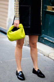 justyna czerniak, black leather loafers, black dress, yellow leather bag, plaited bag, hand bag, bottega veneta bag, prada shoes, prada dress, close up detail, shoes detail, bag detail, mini dress, fashion week, frenchystyle, FW, jonathan paciullo, street style, PFW, PARIS, SPRING SUMMER 2021, SS 21, vertical, atmosphere details, detail