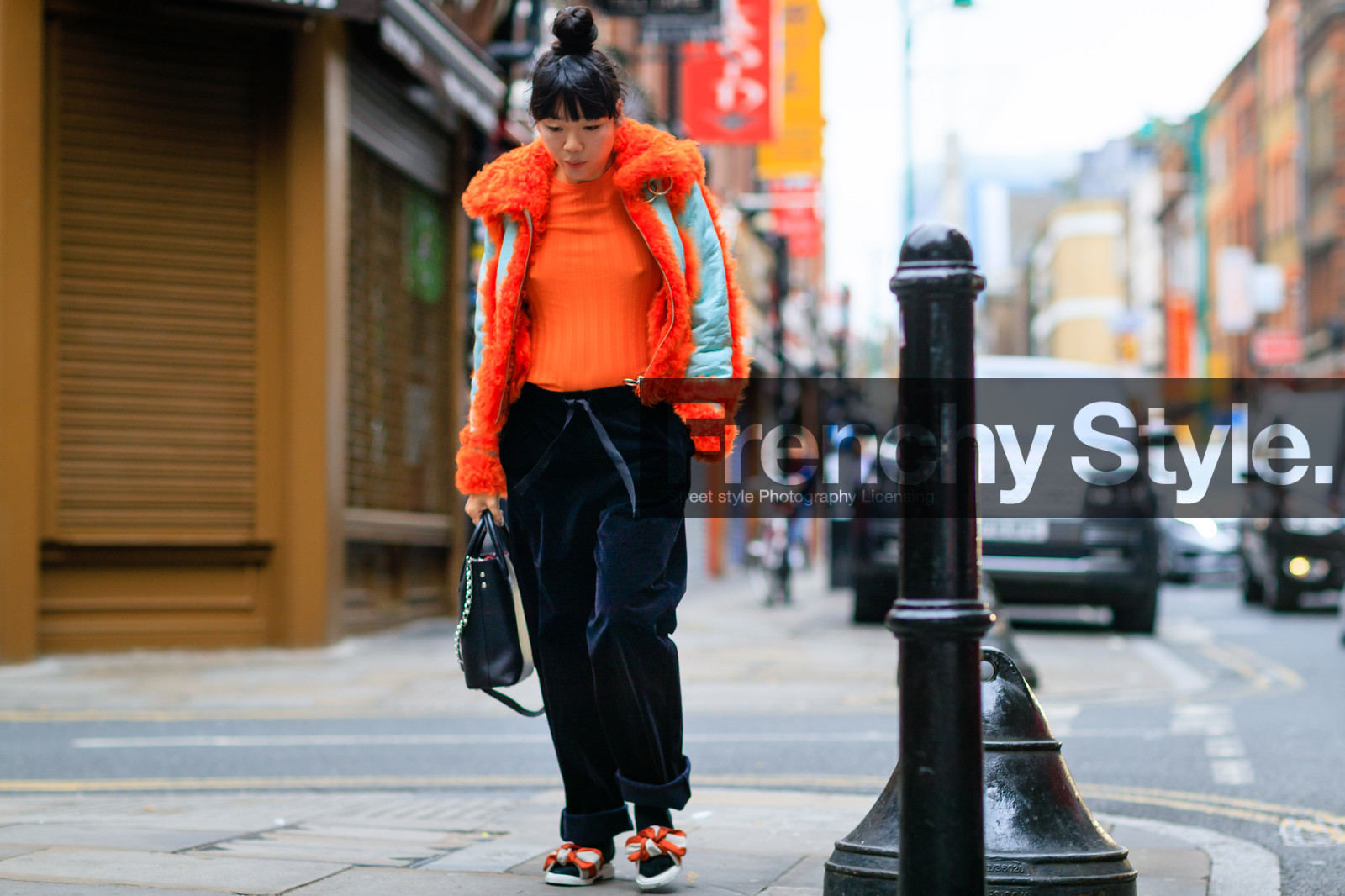 atmosphere details, black bag, black pants, fashion week, frenchystyle, full length, fur jacket, FW, horizontal, jonathan paciullo, leather bag, LFW, LONDON, orange fur, orange jacket, orange top, shearling, SPRING SUMMER 2017, SS 17, street style, susie lau, trousers, velvet, woman